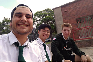 Le scuole australiane spesso riflettono la ricca diversita culturale delle comunità locali